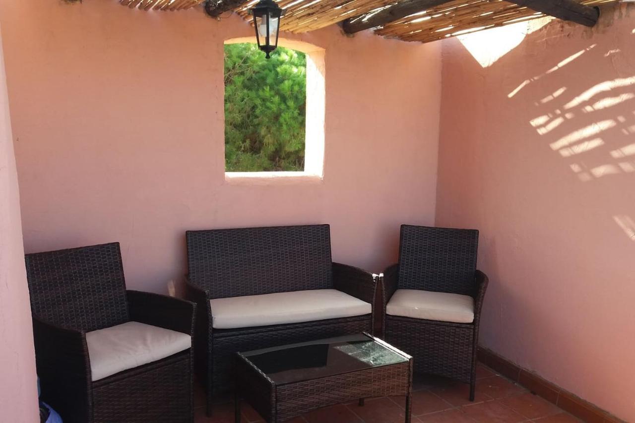 איזולה רוסה Un Angolo Di Paradiso A Pochi Passi Dal Mare Nel Villaggio Calarossa מראה חיצוני תמונה