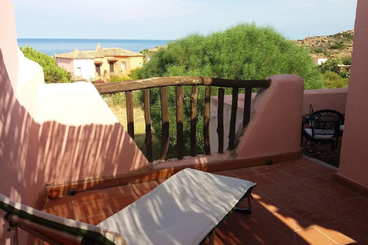 איזולה רוסה Un Angolo Di Paradiso A Pochi Passi Dal Mare Nel Villaggio Calarossa מראה חיצוני תמונה