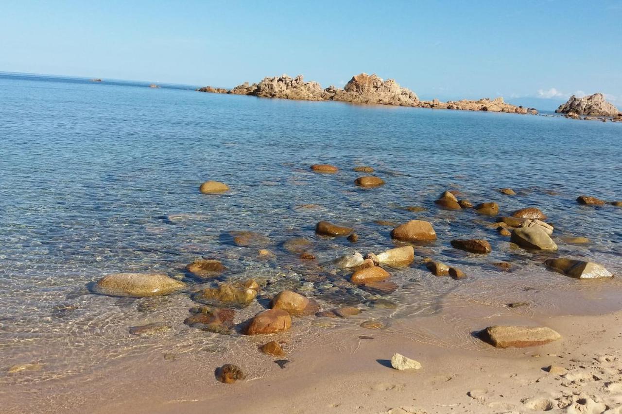 איזולה רוסה Un Angolo Di Paradiso A Pochi Passi Dal Mare Nel Villaggio Calarossa מראה חיצוני תמונה
