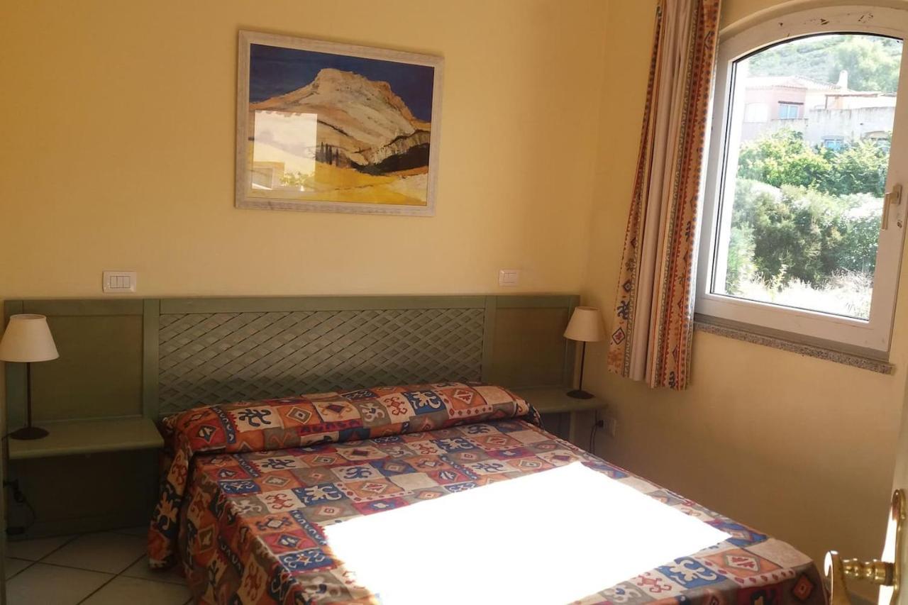 איזולה רוסה Un Angolo Di Paradiso A Pochi Passi Dal Mare Nel Villaggio Calarossa מראה חיצוני תמונה
